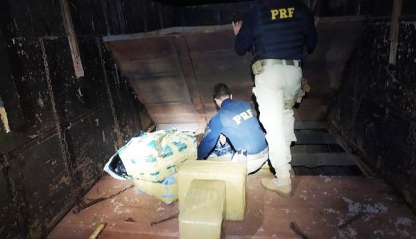 PRFs do Mato Grosso apreendem mais de 300 kg de cocaína em Várzea Grande-MT