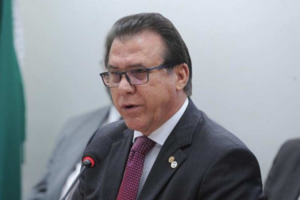 &#039;Não há qualquer proposta de imposto sindical&#039;, diz Luiz Marinho